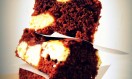 CHEESECAKE BROWNIE – NEGRESĂ CU CREMĂ DE BRÂNZĂ