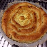 PLĂCINTĂ BULGĂREASCĂ CU BRÂNZĂ (BANITSA)