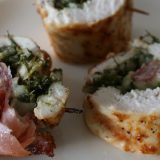 RULADĂ DE PUI CU CAȘCAVAL, BACON ȘI VERDEȚURI